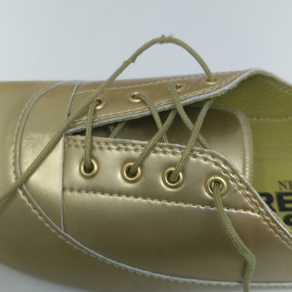 [Jeremy Scott Adidas] Limited Edition Golden Wing - Picture 8 of 8